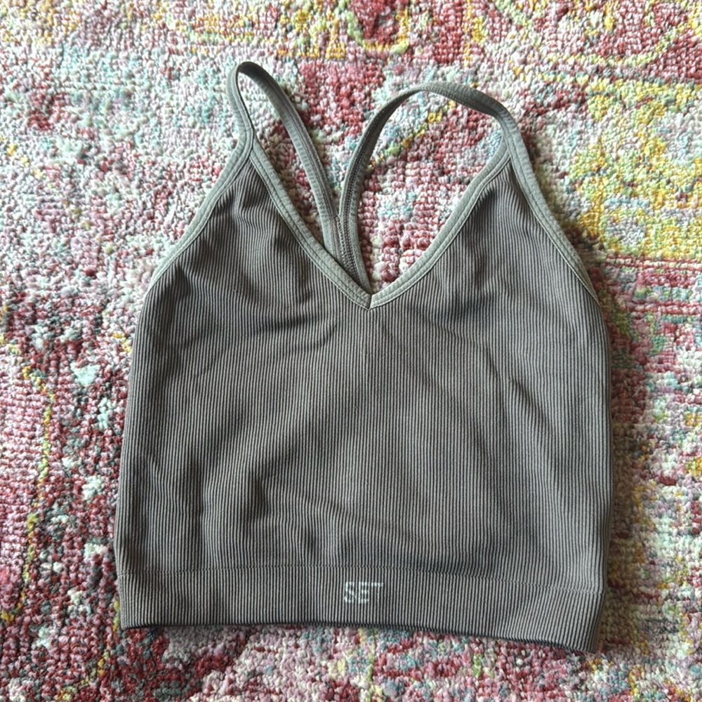 Greyish purple set active tank